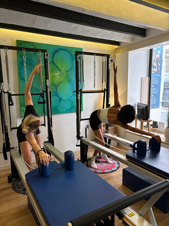 Pensa Calma - The Health Space - Osteopatía - Pilates Reformer — Pilates en Son Espanyolet, Palma