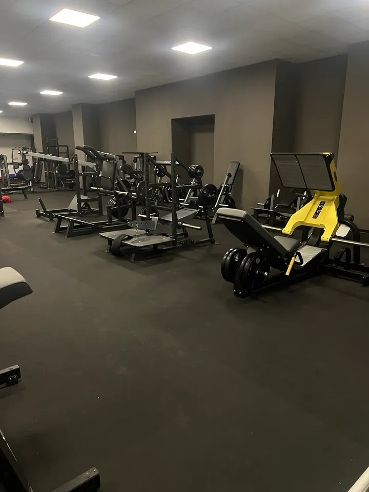 Victrix Fitness Center — palestre-studio a Quattromiglia — 3
