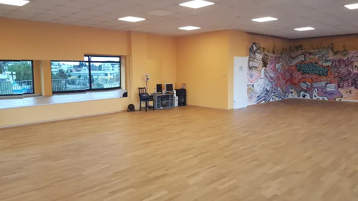 Fuego Latino Salsa, Bachata u. Merengue Jasim — tanz-studio in Marienberg, Nürnberg — 2