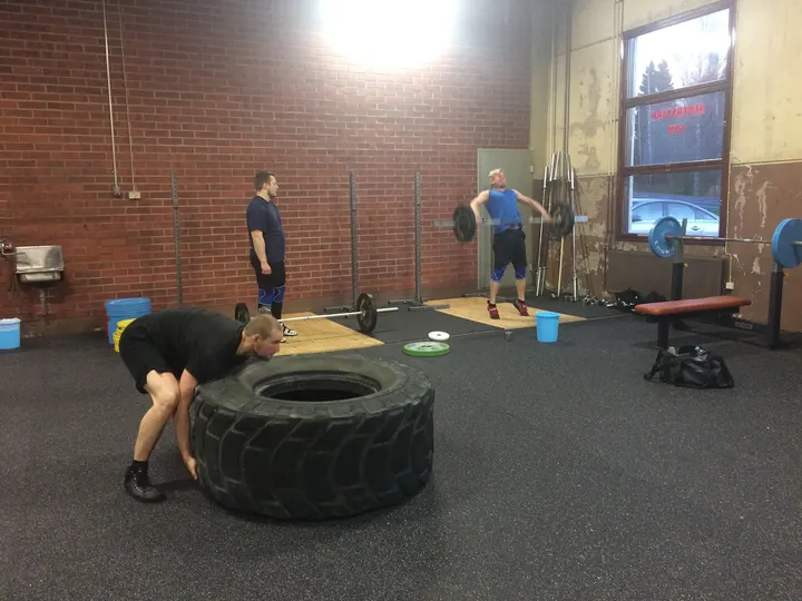 SUPERSTARK GYM öppet bolag — fitnessstudio – Sepänkylä-Böle, Mustasaari — 3