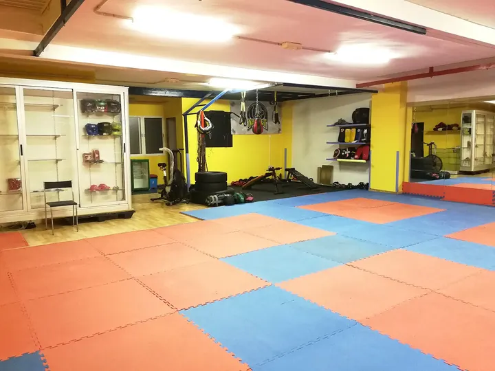 Escuela de Boxeo Nauzet — Artes marciales en Montaña San Francisco, Vecindario