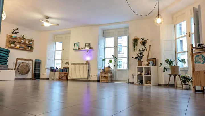 Mento - Estudio De Yoga — Yoga en Casco Antiguo, Zaragoza