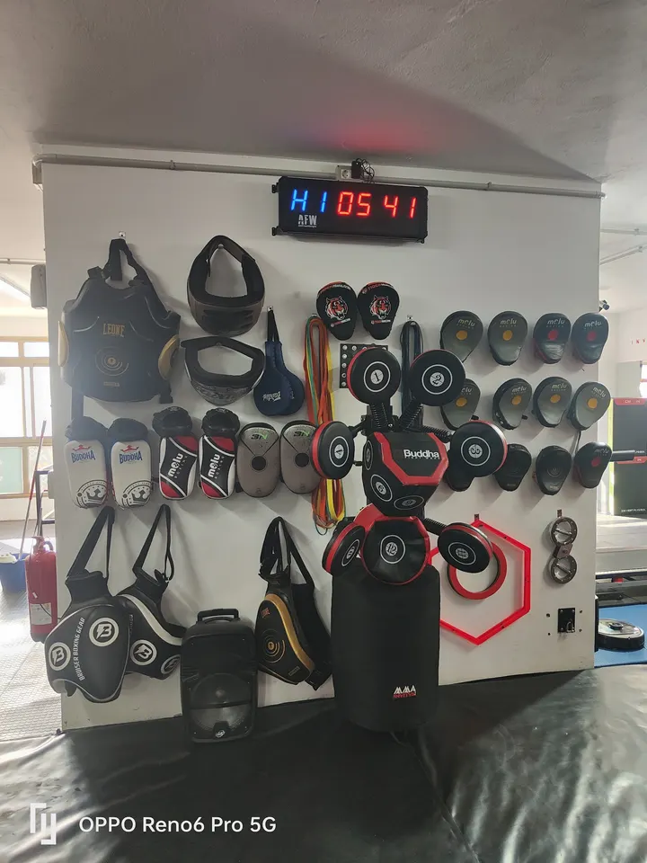 Mma club invictvs — artes marciales-studio en Vecindario — 3