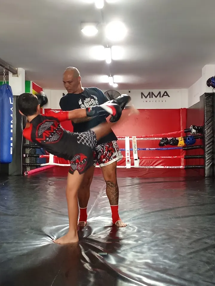 Mma club invictvs — artes marciales-studio en Vecindario — 4