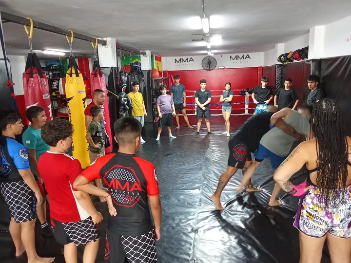 Mma club invictvs — artes marciales-studio en Vecindario — 5