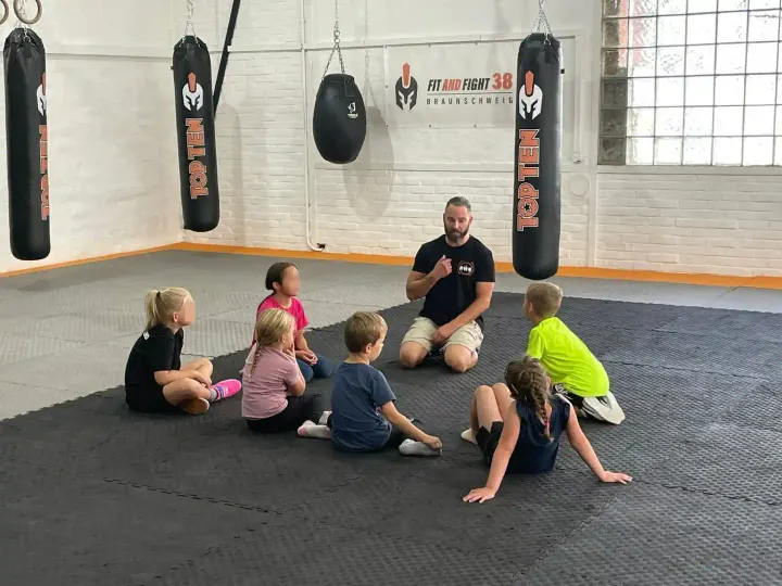 Fit and Fight 38 UG — Martial Arts in Lehndorf, Braunschweig
