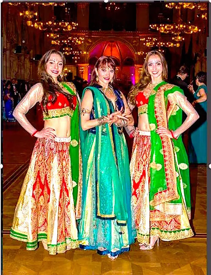 Pari Productions Bollywood — tanz-studio in Hamburg — 4
