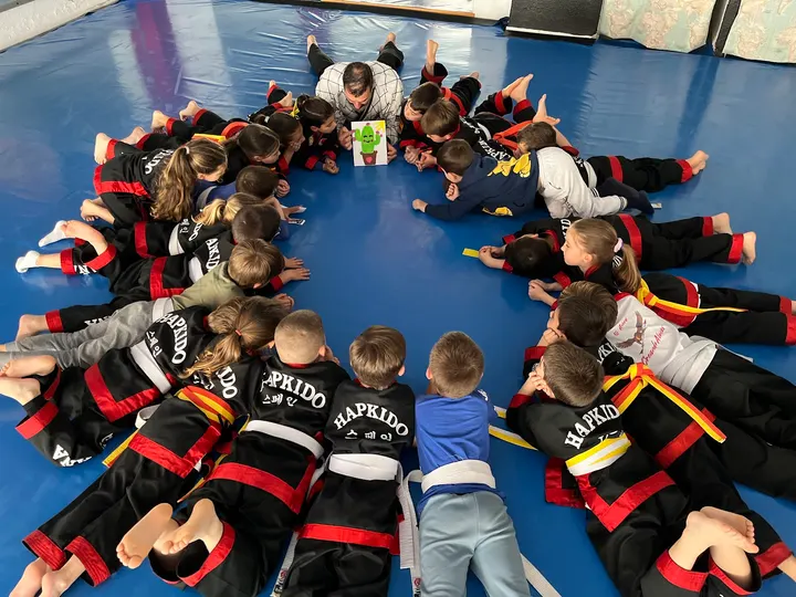 Jeonsa Do Kwan Gerena — artes marciales-studio en Guillena, Sevilla — 2