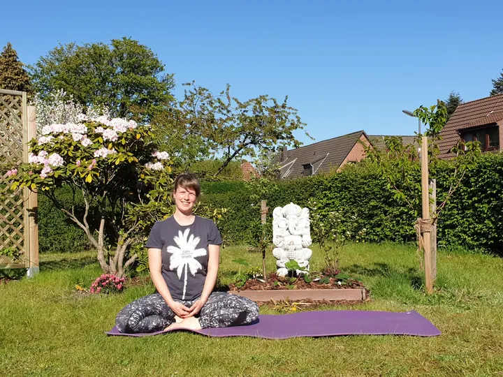 Isha Hatha Yoga — Yoga in Burglesum, Bremen