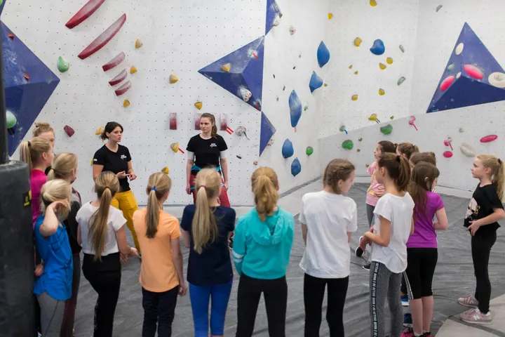 Bergstation Kletter- und Boulderhalle — bouldern-studio in Hilden — 3
