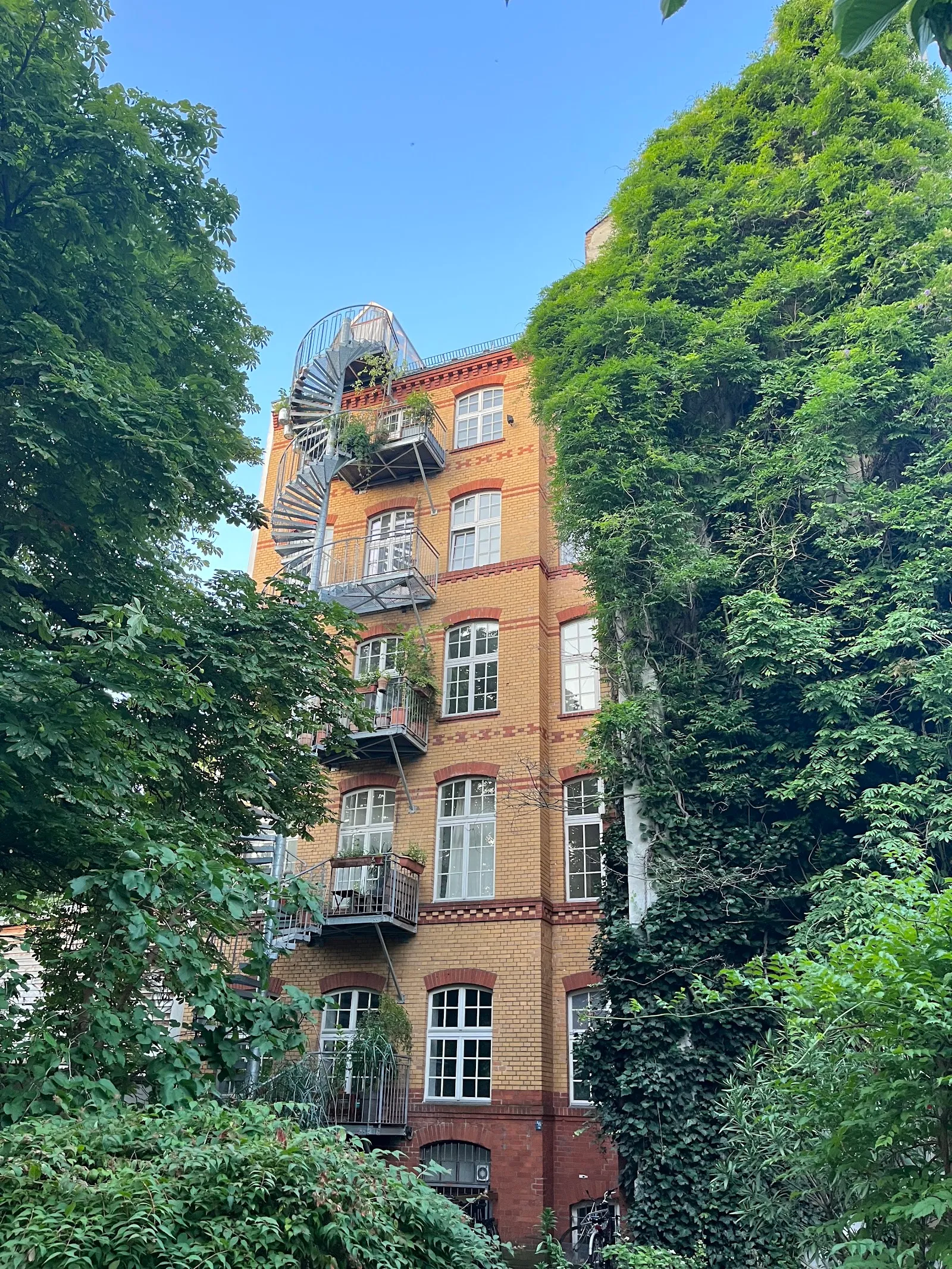 Ashtanga House Berlin — yoga-studio in Kreuzberg, Berlin — 3