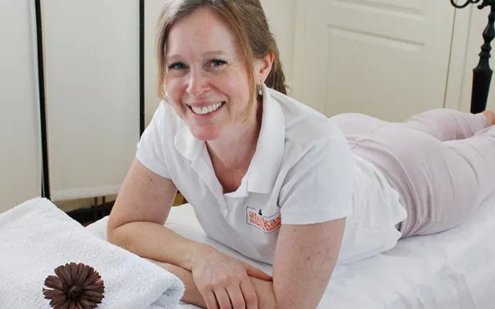Annikas massage & Qigong — Wellness i Helgestahill, Eskilstuna