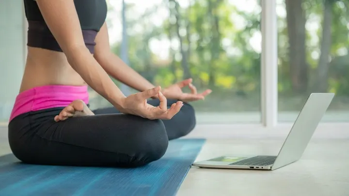 Escuela Española de Yoga Prana — Yoga en Parque Ayala, Málaga