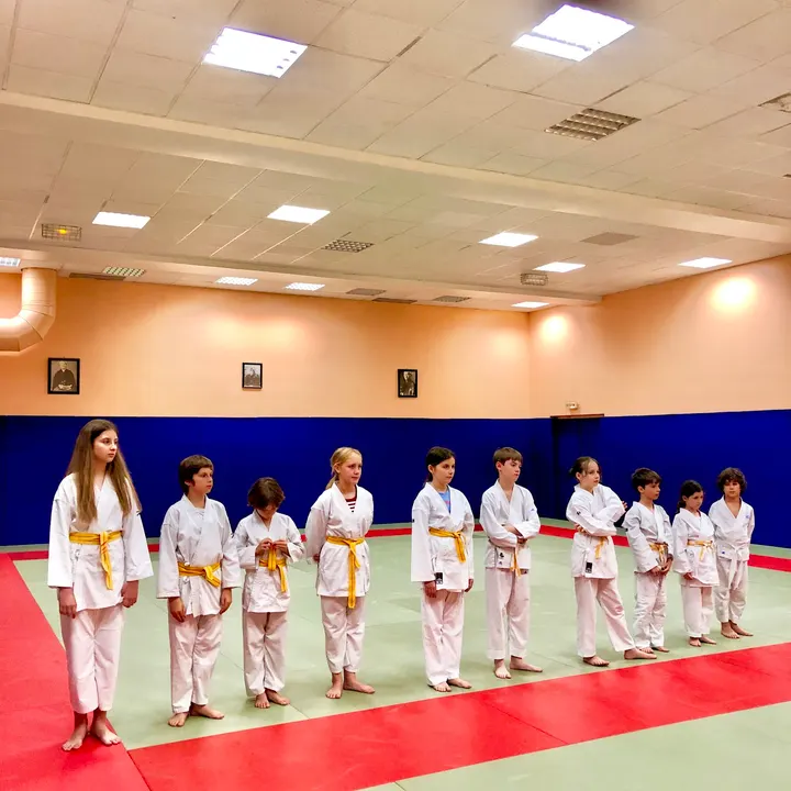 ESCP Karate Paris 1 — Arts martiaux à Paris 1er Arrondissement, Paris