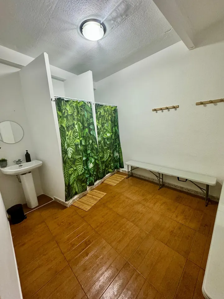 Escuela de Ballet Leyre Castresana — baile-studio en Benidorm — 4