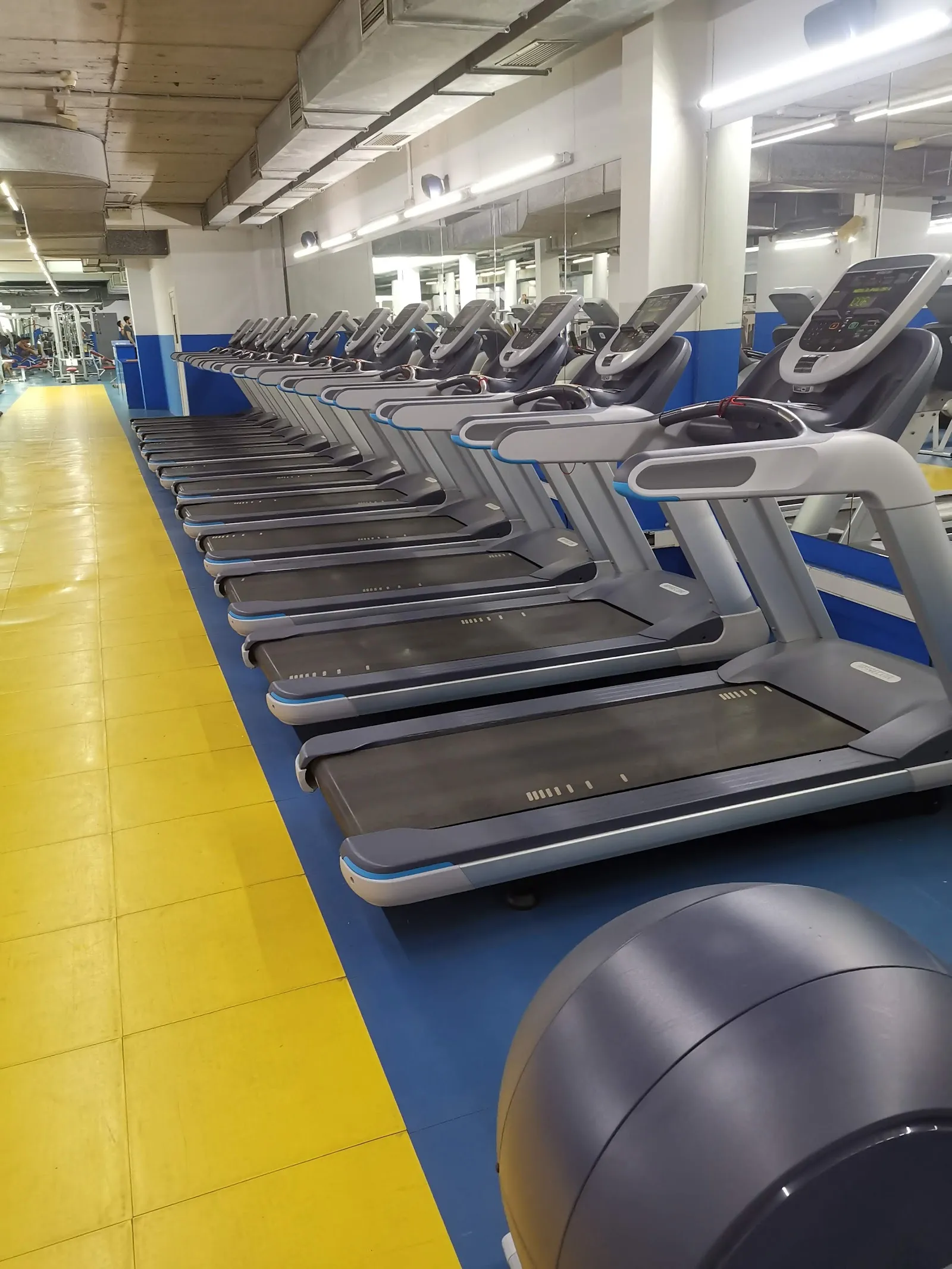 Club Natació Sabadell Can Llong — entrenamiento funcional-studio en Sabadell — 5