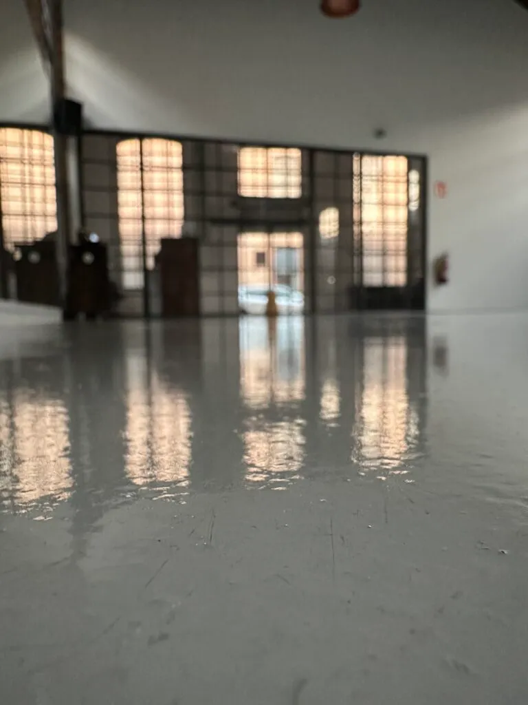 Mambo Dance Factory | by Alex y Susana | Escuela de baile | Clases de Salsa y Bachata en Terrassa — dans-studio i Terrassa — bild 3