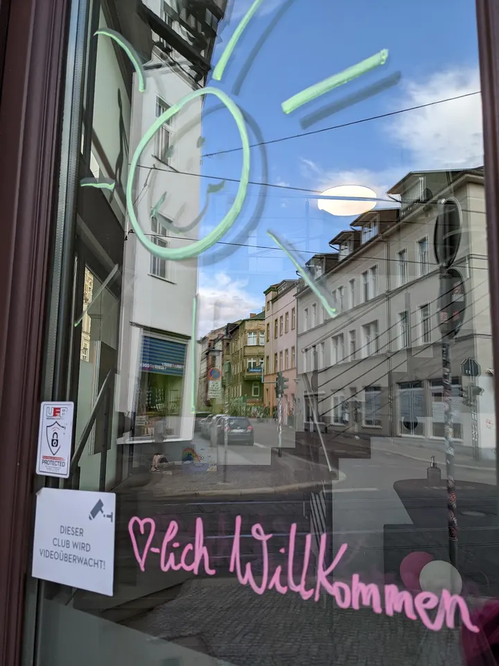 athletic woman Frauen-Fitnessstudio — fitnessstudio in Nördliche Innenstadt, Halle (Saale) — 2
