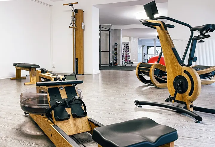 athletic woman Frauen-Fitnessstudio — fitnessstudio in Halle (Saale) — 4
