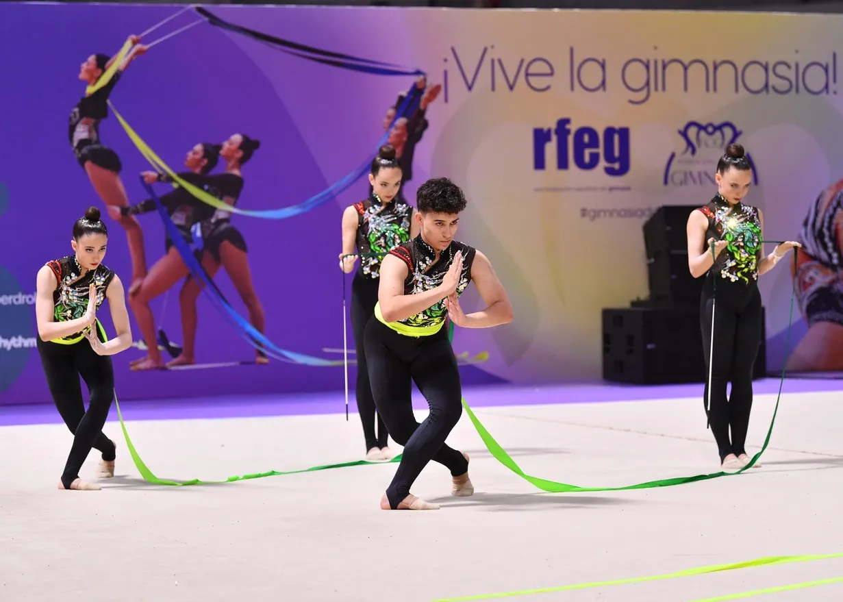 Club Escuela Gimnasia Ritmica — gimnasia-studio en Parque Goya, Zaragoza — 2