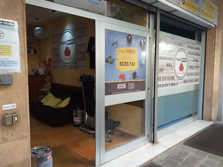 Fight Back - Training Club — Boxe a Sestri Ponente, Genova