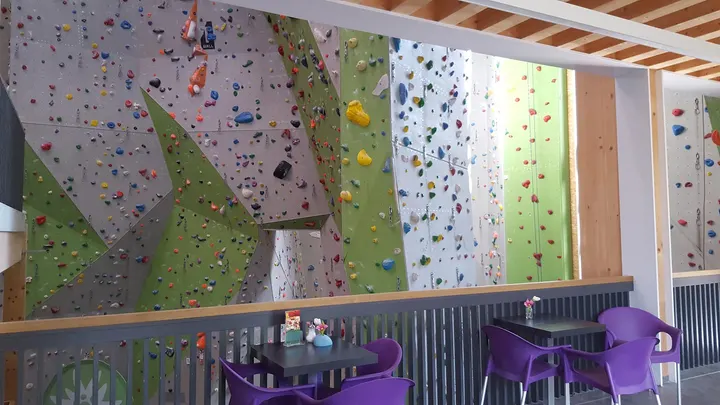 DAV Kletterzentrum Landshut — Klettern in Schweinbach, Landshut