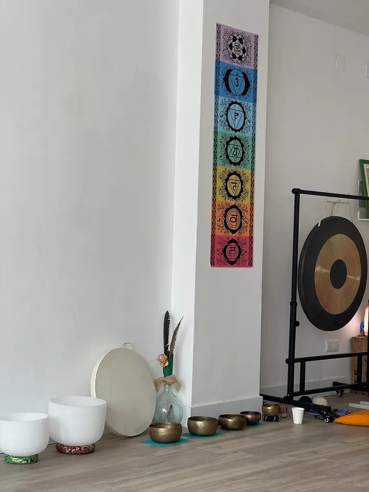 Luz Esencial Yoga — yoga-studio en Madrid — 2