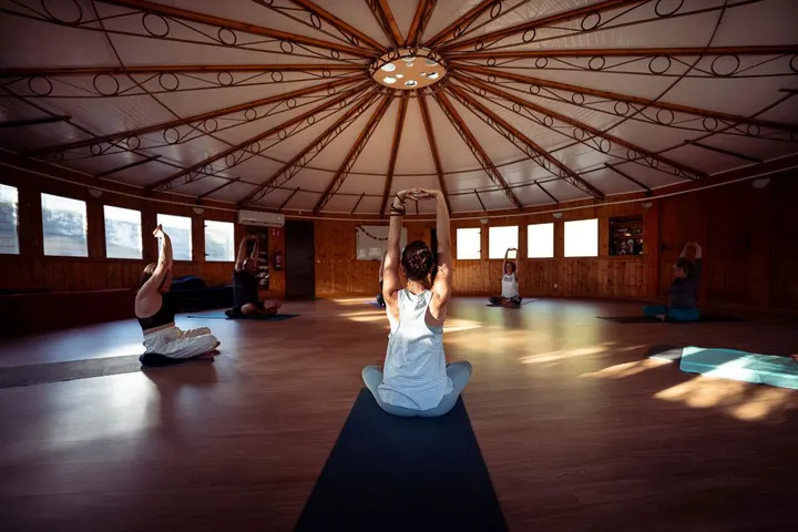 Yogaretiros — Yoga en Casetas, Zaragoza