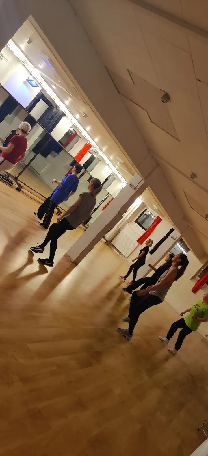 Love2dance Lyngby — Dans i Brede, Kongens Lyngby