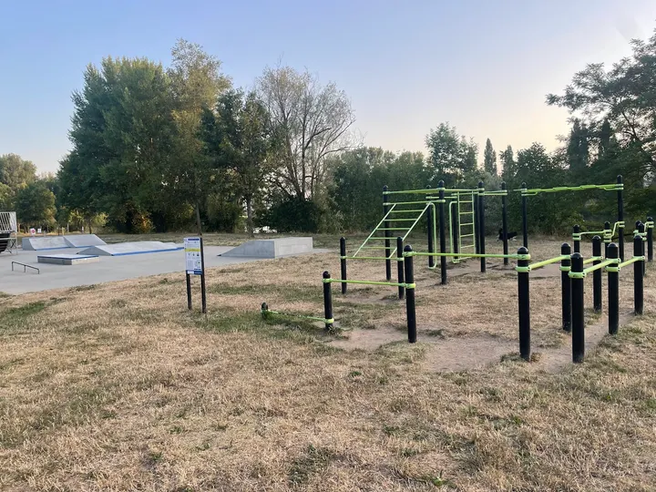 Street Workout — salle de fitness-studio à Saint-Rambert-sur-Loire, Saint-Just-Saint-Rambert — 2