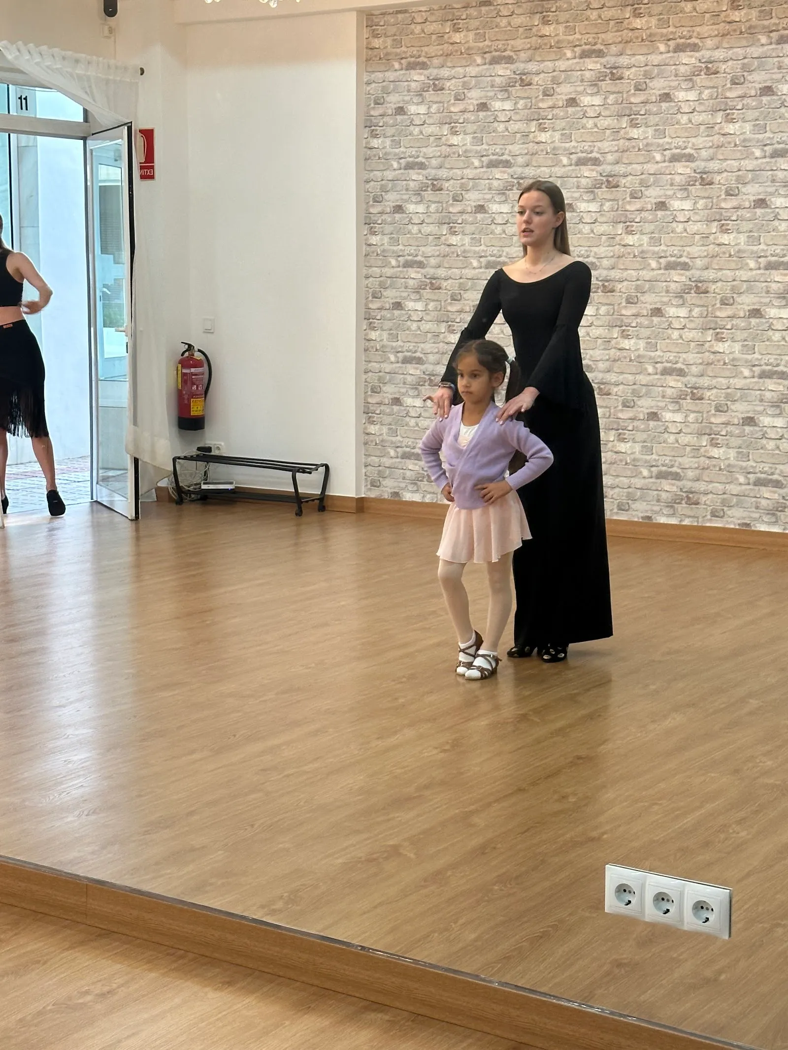 ARTEM dance studio — baile-studio en Miraflores, Marbella — 2