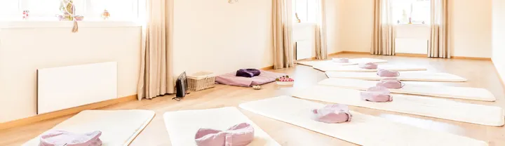 Yoga & Mindfulness - Gunn Valmestadrød — Yoga i Vestskogen, Nøtterøy