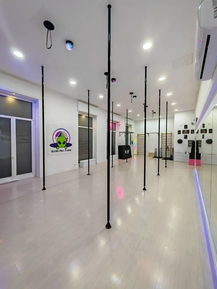 Aliens Pole Studio S.r.l. SSD — pole dance-studio a Trieste — 4
