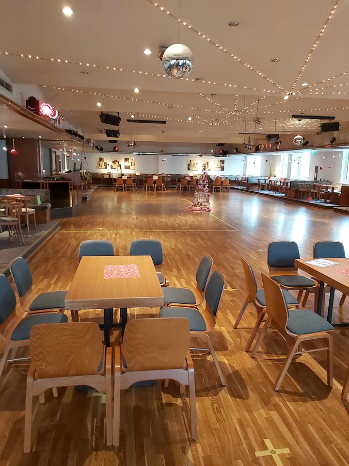 Tanzzentrum Agne Krauss - Ihre Tanzschule in Bergisch Gladbach — Tanz in Kradepohlsmühle, Bergisch Gladbach