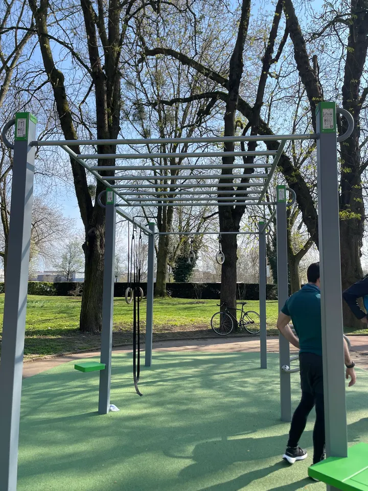 Parc de Street Workout — salle de fitness-studio à Bourse-Esplanade-Krutenau, Strasbourg — 3