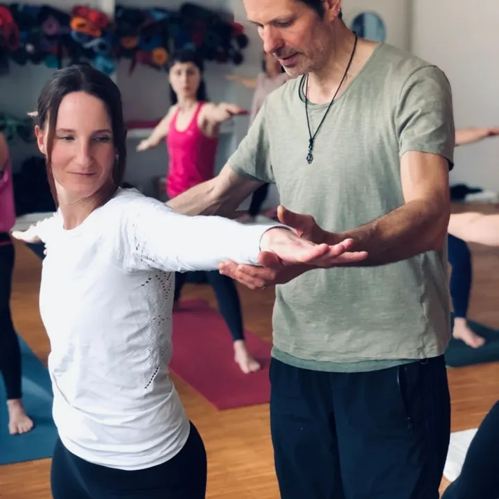 Yogalehrer Ausbildung Freiburg — yoga-studio in Freiburg im Breisgau — 3