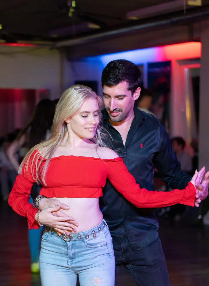 Bachata Hamburg Sensual by Maria — tanz-studio in Hamburg — 6