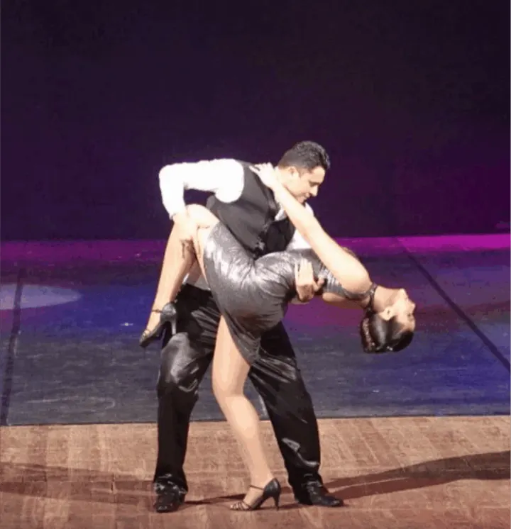 Adriel Rocha Danças Produções e Eventos — dança-studio em Porto — 2