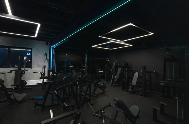 BackstageGym 2.0 — fitness studio-studio i Uhrhøj, Vejle