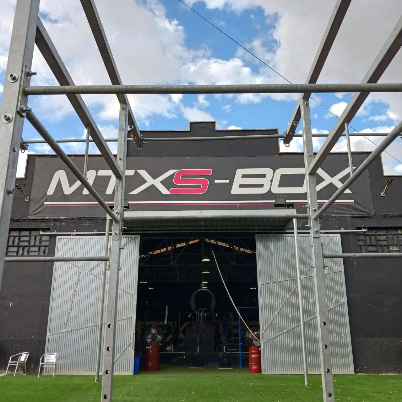 MTXS Box | Cross-training, halterofilia, powerlifting, hyrorace — crossfit-studio en Alicante — 4