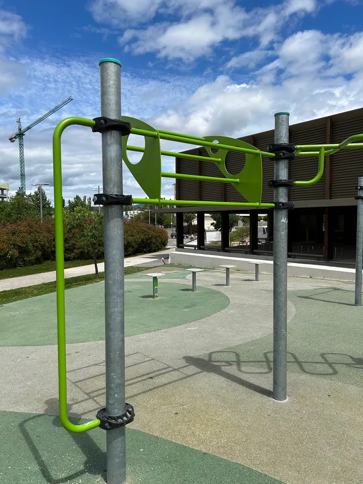 Parque de Barras de Calistenia Mutilva — calisthenics-studio en Pamplona — 5