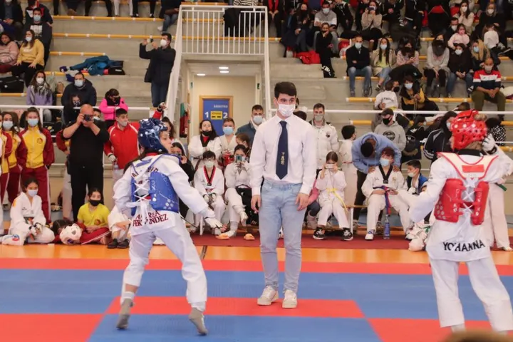 Federación de Taekwondo de Castilla y León — martial arts-studio i Villa del Prado, Valladolid
