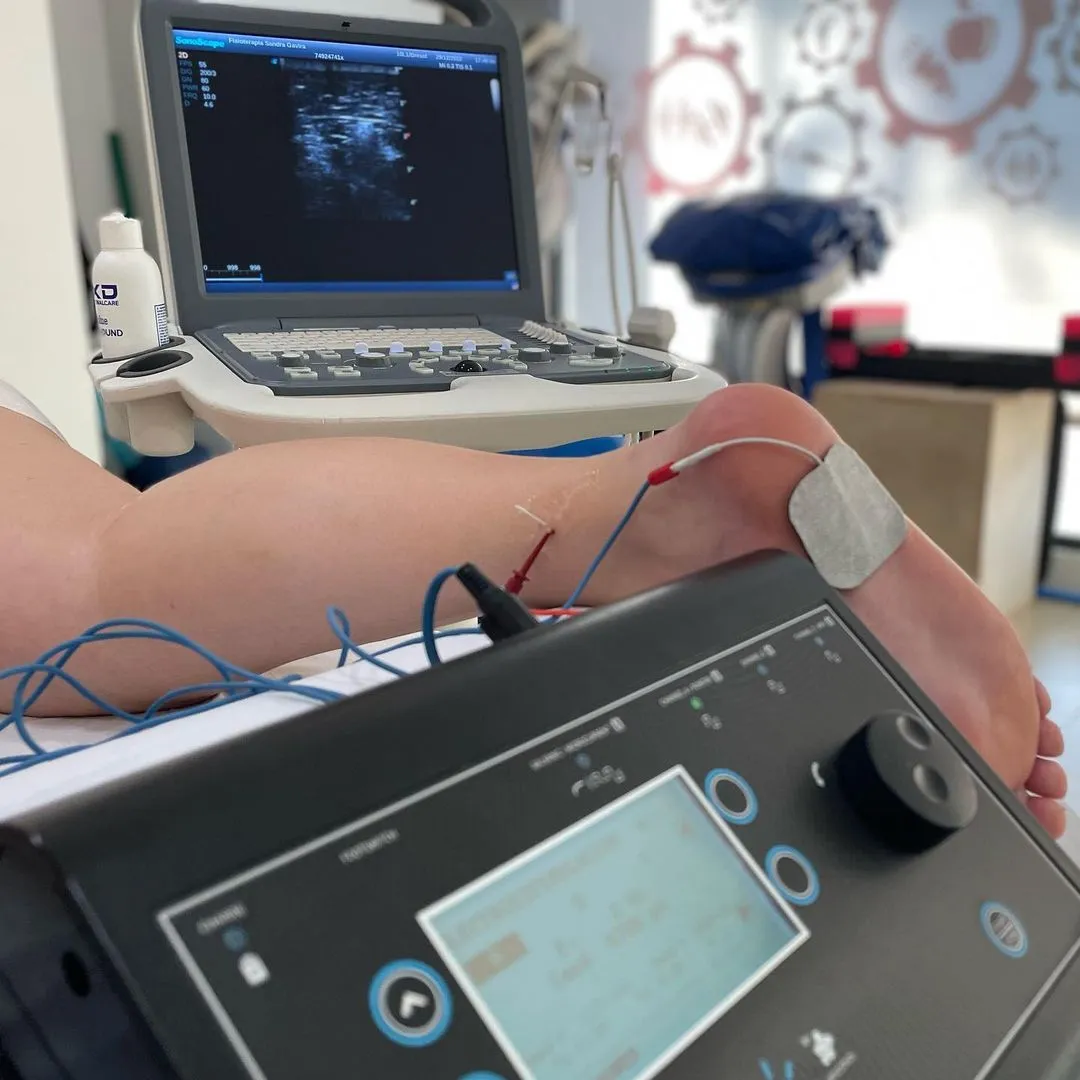 Clínica de Fisioterapia SAGASALUD — entrenamiento personal-studio en Estepona — 3