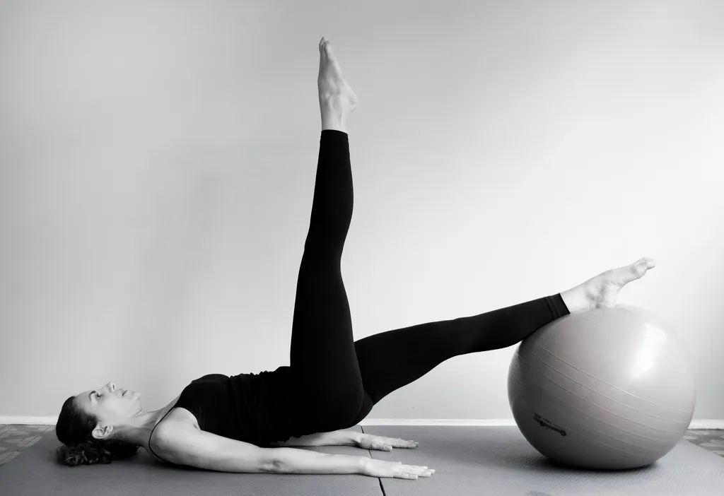 Clínica de Fisioterapia SAGASALUD — entrenamiento personal-studio en Estepona — 4