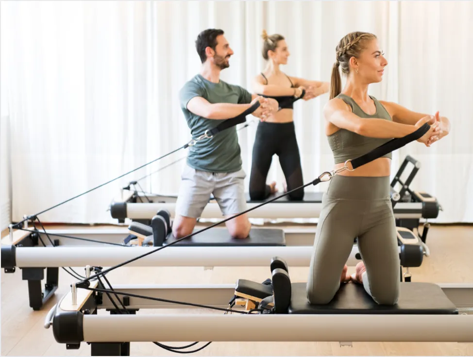 Clínica de Fisioterapia SAGASALUD — entrenamiento personal-studio en Estepona — 5