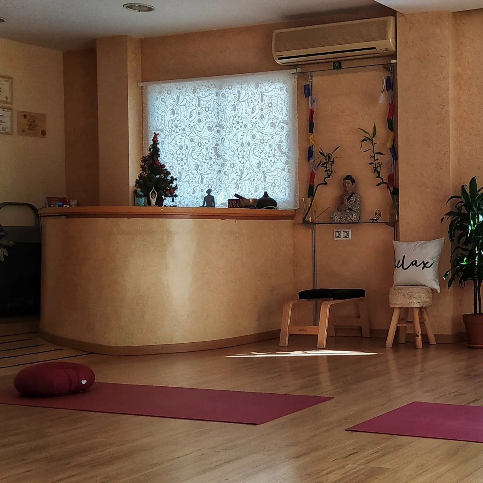 Yoga Candor - Centro de Yoga y Masajes — yoga-studio en Rota — 5