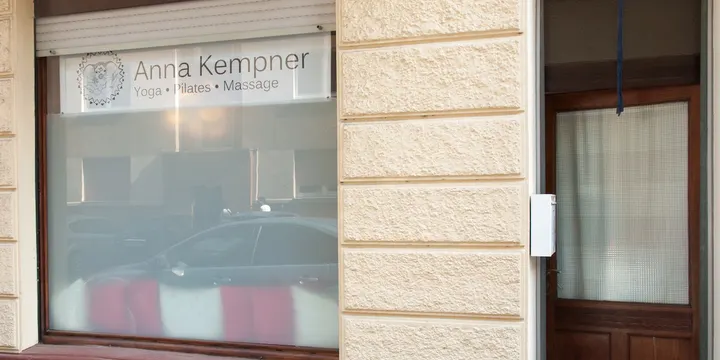 Anna Soencksen — yoga-studio in Köln — 3