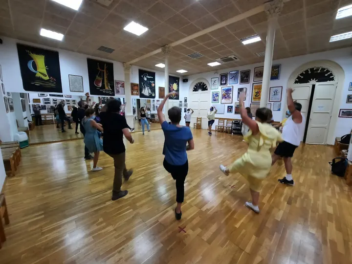 Escola de Musica i Danses de Mallorca — baile-studio en Son Espanyolet, Palma — 3