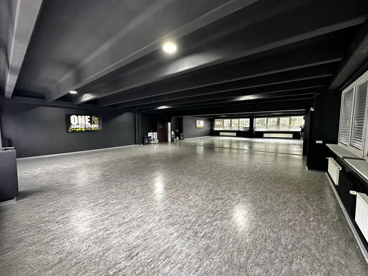 One8Dance Studio — Dance in Kradepohlsmühle, Bergisch Gladbach