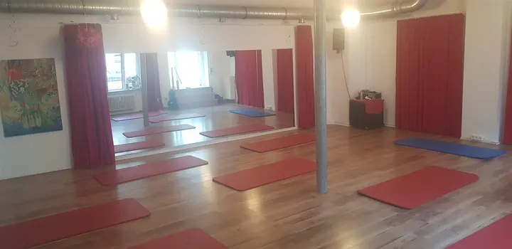 Claudia Bartel Neustadt/Süd — Pilates in Neustadt/Süd, Köln
